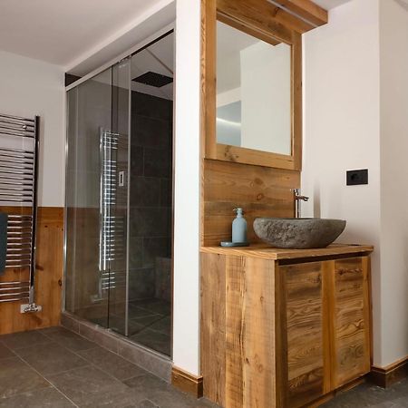 Fior Di Roccia Apartments- In Centro Cervinia, Sauna Privata, Matterhorn Dream بيريوِل تْشيرفينيا المظهر الخارجي الصورة