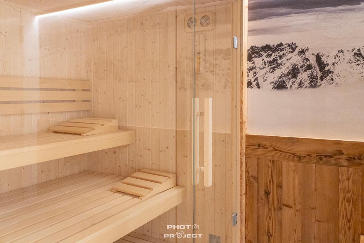Fior Di Roccia Apartments- In Centro Cervinia, Sauna Privata, Matterhorn Dream بيريوِل تْشيرفينيا المظهر الخارجي الصورة