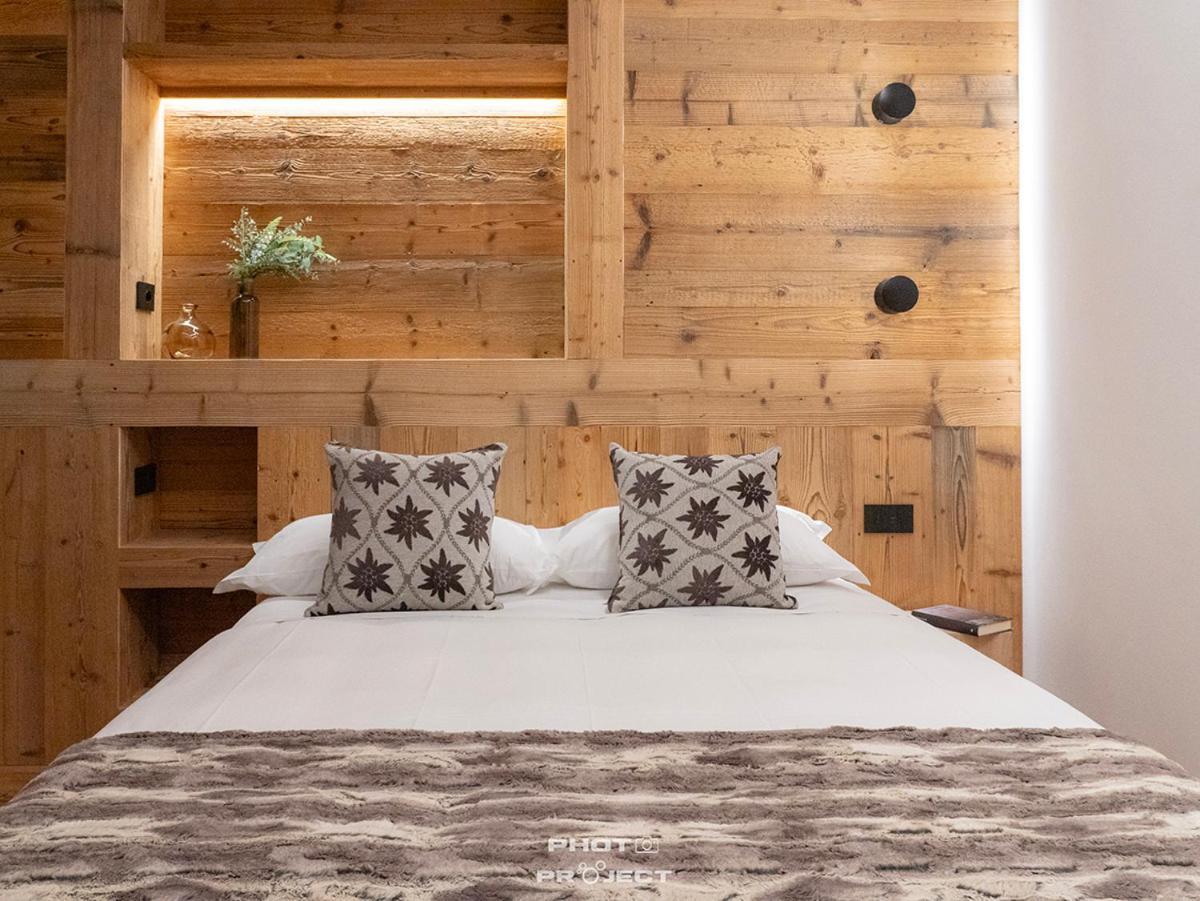 Fior Di Roccia Apartments- In Centro Cervinia, Sauna Privata, Matterhorn Dream بيريوِل تْشيرفينيا المظهر الخارجي الصورة
