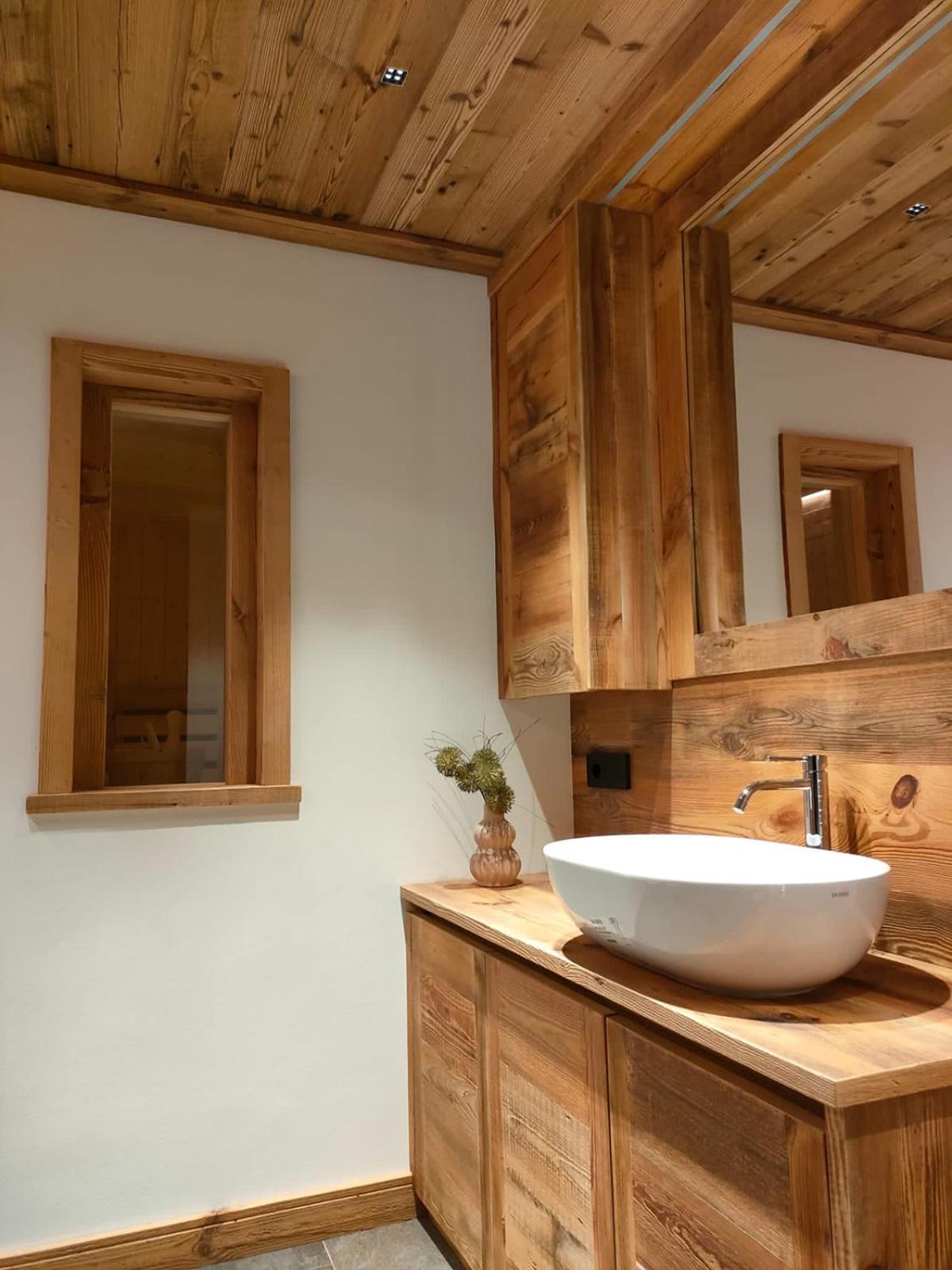 Fior Di Roccia Apartments- In Centro Cervinia, Sauna Privata, Matterhorn Dream بيريوِل تْشيرفينيا المظهر الخارجي الصورة