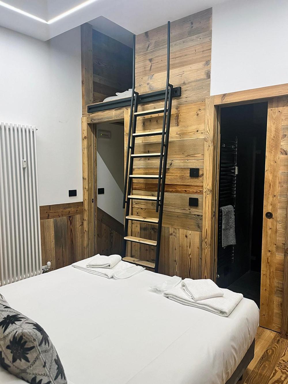 Fior Di Roccia Apartments- In Centro Cervinia, Sauna Privata, Matterhorn Dream بيريوِل تْشيرفينيا المظهر الخارجي الصورة