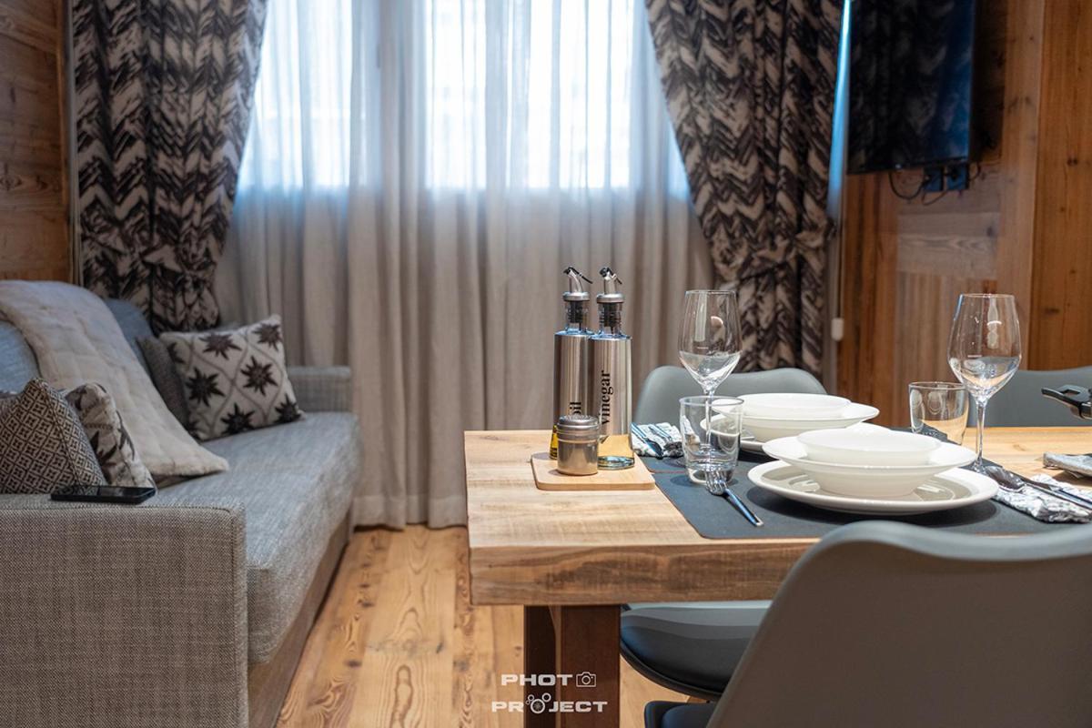 Fior Di Roccia Apartments- In Centro Cervinia, Sauna Privata, Matterhorn Dream بيريوِل تْشيرفينيا المظهر الخارجي الصورة