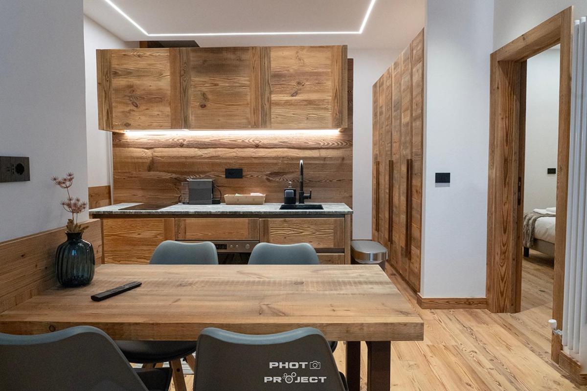 Fior Di Roccia Apartments- In Centro Cervinia, Sauna Privata, Matterhorn Dream بيريوِل تْشيرفينيا المظهر الخارجي الصورة